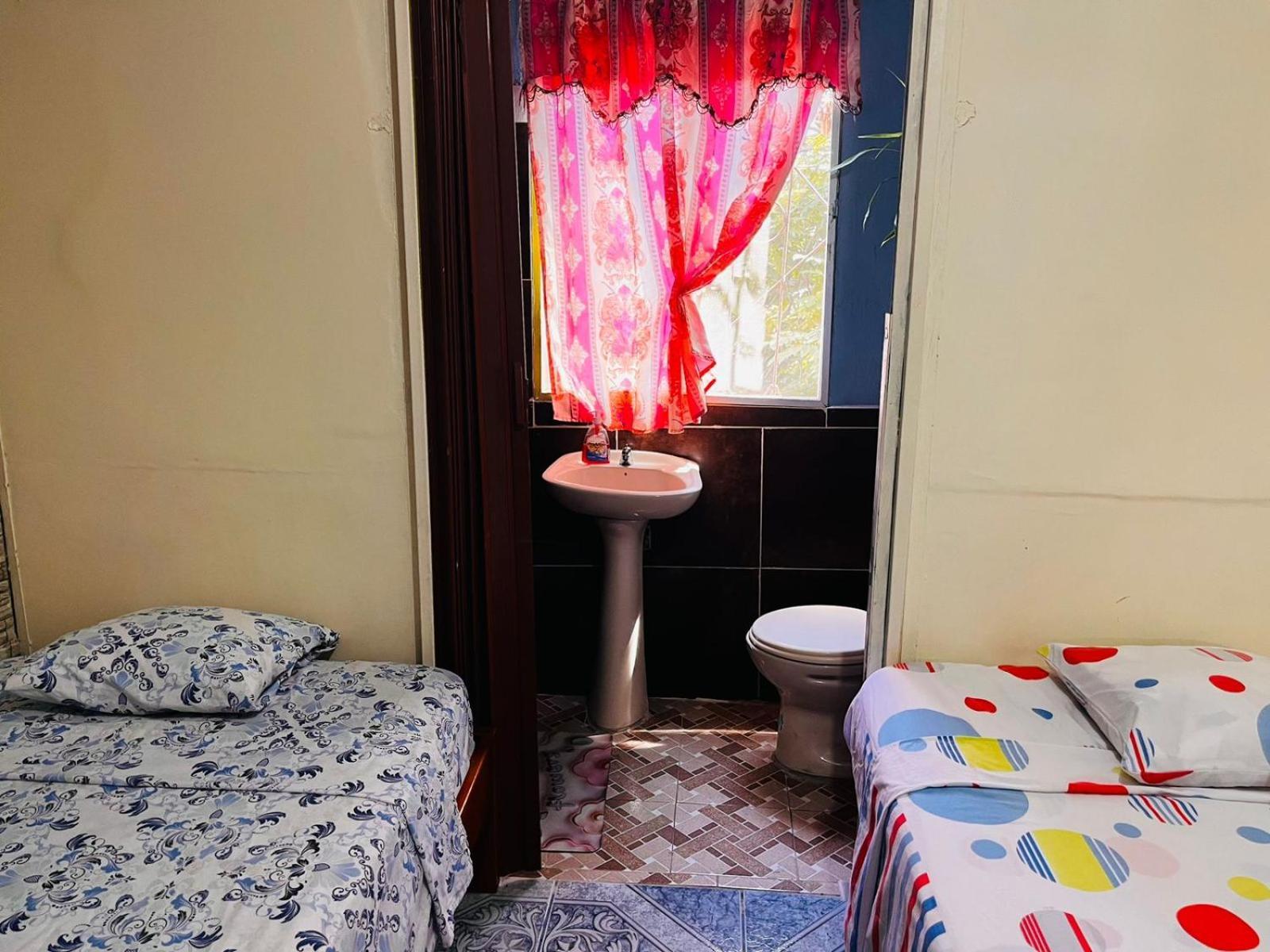 Hospedaje Arvakeni San Cristóbal Habitación foto